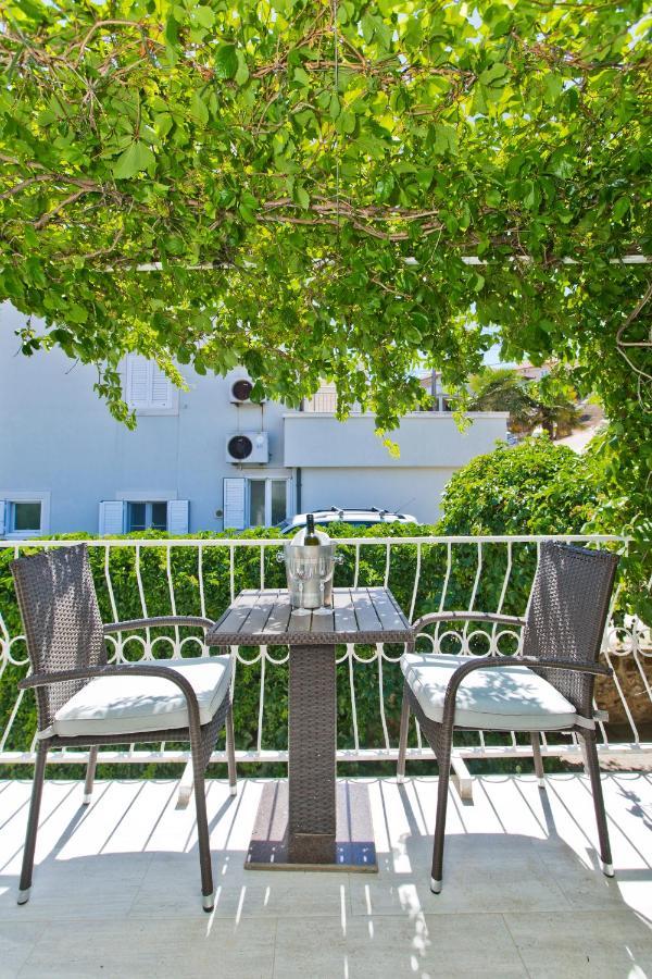 Apartman Tota Glamur Jelsa